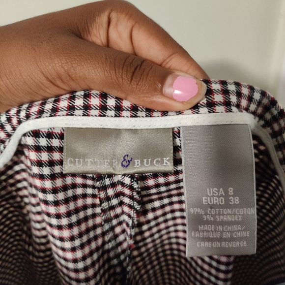 Cutter and Buck Women's Red, Black, and White Checkered Cropped Pants, size 8 - Picture 5 of 6